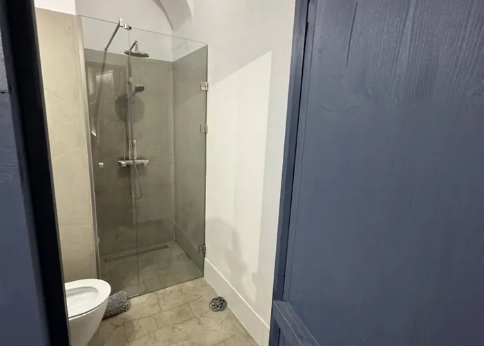 Center - Blue * Pozsony