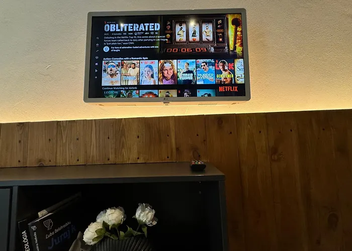 Center - Blue * 브라티슬라바